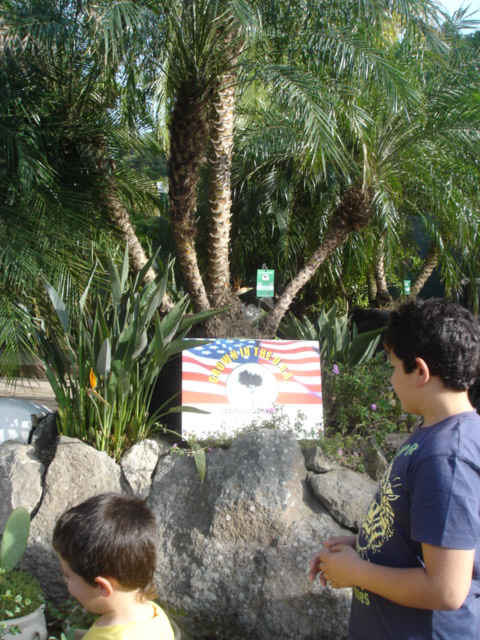072 (2)